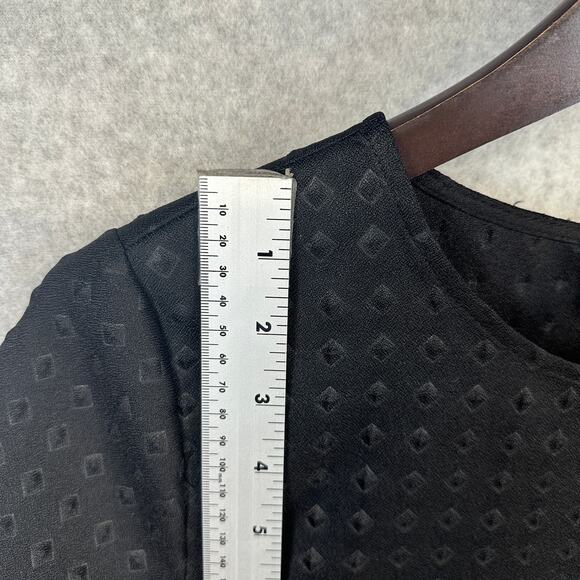 Attention Top Womens Medium Black Textured 100% Polyester Short Sleeve Pullover - Picture 11 of 14